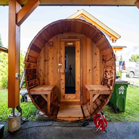 Сasa de vacaciones With Terrace, Sauna Near The Border Triangle *